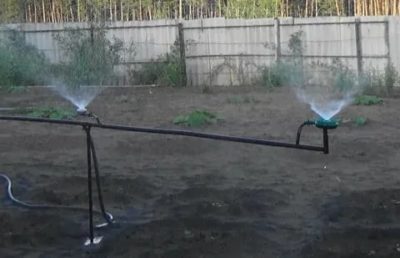 как сделать поливалку для огорода своими руками