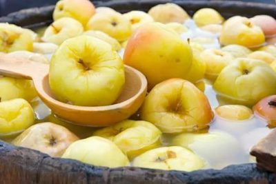 как солить яблоки