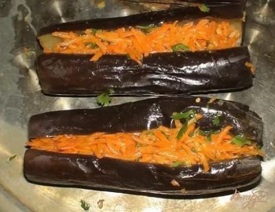 баклажаны соленые с морковью и чесноком